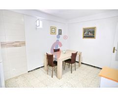 En venta piso en cuarta planta SIN ASCENSOR en Guardamar del Segura