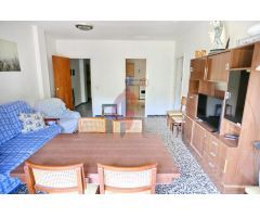 Bajo en venta de tres dormitorios a escasos metros del mar