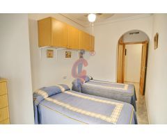 Apartamento en venta con 3 dormitorios + 2 baños y plaza de garaje a 200m. de la playa de Guardamar!