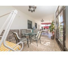 VIVIR EN UN OASIS DE TRANQUILIDAD EN PERLETA, ELCHE: CHALET CON AMPLIA PARCELA Y TODAS LAS COMODIDAD