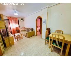 Bonito apartamento en Plaza Porticada de Guardamar.