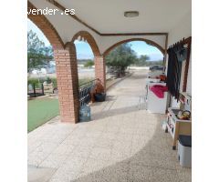 Chalet en zona Monte Real (Calicanto) con 2769 m2 de parcela
