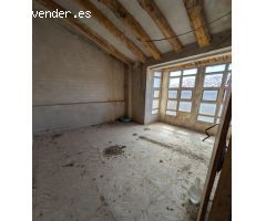 CASA DE 316m2 construidos en el bonito pueblo de Moros, proximo a Calatayud