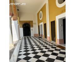 Lujo y Naturaleza en el Corazón de Córdoba: Exclusivo piso en Ángel de Saavedra