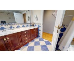 MAGNIFICA VIVIENDA DE DOS DORMITORIOS CON UN BAÑO, EXTERIOR y MUY LUMINOSO EN ZONA LA VIÑUELA