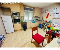 Casa con tres viviendas en Santa Bárbara