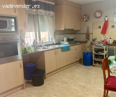 Casa con tres viviendas en Santa Bárbara