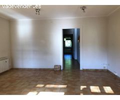 CAMPINS (NUCLEO URBANO): AMPLIO PISO CON APARCAMIENTO Y ZONA COMUNITARIA