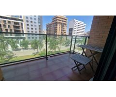 Piso con terraza , piscina y plaza de garaje