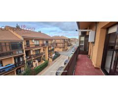 BONITO DUPLEX EN ALQUILER. TERRAZA Y PISCINA COMUNITARIA.