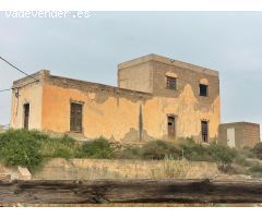 Se vende Cortijo con terreno en la Norieta (Pechina)