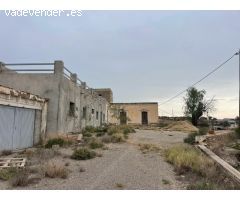Se vende Cortijo con terreno en la Norieta (Pechina)