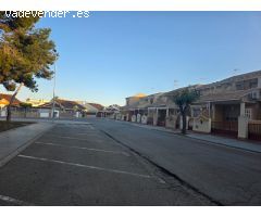 CASA ADOSADA  DÚPLEX  EN LOS ALCÁZARES