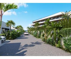Apartamento de 3 dormitorios en primera línea de campo de golf, en Los Alcázares