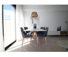 Casa adosada de 3 o 4 dormitorios con solarim privado en Pilar de la Horadada