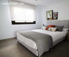Casa adosada de 3 o 4 dormitorios con solarim privado en Pilar de la Horadada