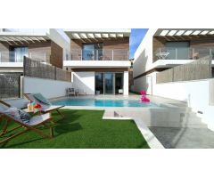 Villa Independiente en Villamartin de obra nueva