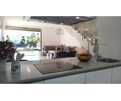Villa Independiente en Villamartin de obra nueva