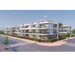 ÁTICO DE NUEVA CONSTRUCCIÓN DE 3 DORM. CON SOLARIUM PRIVADO EN PILAR DE LA HORADADA