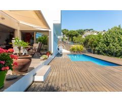 Casa en venta en Sant Cebrià de Vallalta - Urb. Vistamar
