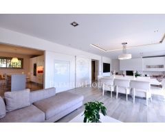 Moderna casa a tres vientos con zona comunitaria en venta en Cabrera de Mar