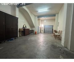 CASA CON GRAN GARAJE Y TERRAZA EN EL CASCO ANTIGUO DE LLIRIA