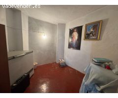 CASA CON GRAN GARAJE Y TERRAZA EN EL CASCO ANTIGUO DE LLIRIA