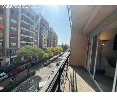 LUMINOSO PISO EN PLENO CENTRO DE VALENCIA