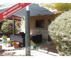 CHALET SEMINUEVO CON PISCINA, TERRAZA Y GARAJE