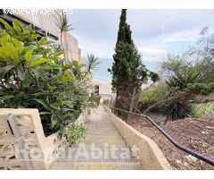 ¡IMPRESIONANTES VISTAS FRONTALES AL MAR!  SEMIÁTICO LUMINOSO CON TERRAZA Y BALCÓN