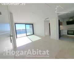 IMPRESIONANTE ÁTICO TOTALMENTE NUEVO A ESTRENAR CON PISCINA, GARAJE Y VISTAS AL MAR