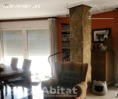AMPLIO, ESQUINERO Y LUMINOSO CON GARAJE Y TRASTERO