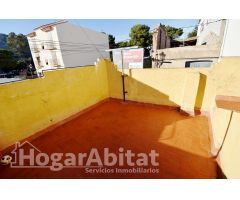 AMPLIA CASA CON TERRAZA Y TRASTERO CERCA DEL CENTRO