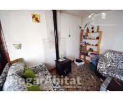 AMPLIA CASA CON TERRAZA Y TRASTERO CERCA DEL CENTRO