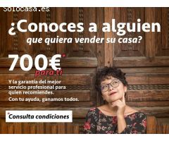 MUY AMPLIO CON BALCÓN Y ASCENSOR 