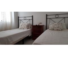 Bonito piso de dos habitaciones y dos baños