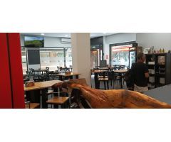 Traspaso de excelente Bar con salida de humos, instalación churros, totalmente equipado llave en man