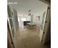 Piso en residencial de lujo de Playamar, primera línea de playa.
