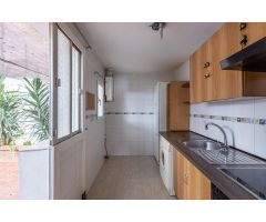 ? Adosado con dos viviendas independientes en Armilla – ¡Ideal para vivir o invertir!
