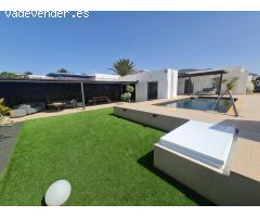impresionante villa en las Colordas