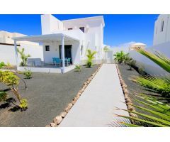 Bonita villa con vistas en mejor zona de Playa Blanca