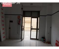 LOCAL SITUADO AL LADO DEL COLEGIO Y SUPERMERCADO