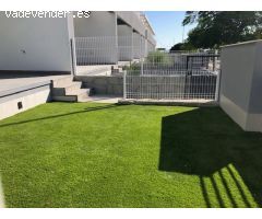 BUNGALOW SEMINUEVO CON EXTRAS , PISCINA