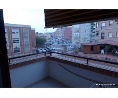Alquiler de piso en Orihuela, zona de El Palmeral. Vivienda de 115 m2. construidos.