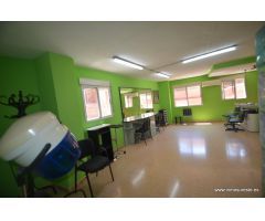 Local en entresuelo cerca del Colegio Santo Domingo en Orihuela, 30 m2. construidos.