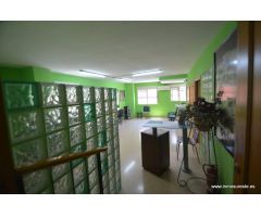 Local en entresuelo cerca del Colegio Santo Domingo en Orihuela, 30 m2. construidos.