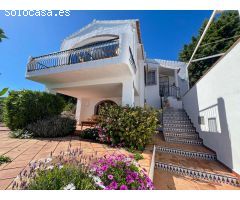 Espléndida villa en la urbanización privada Monte de los Almendros