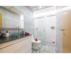 TODO EXTERIOR, TERRAZA, 3 HABITACIONES, 2 BAÑOS, PISCINA, PLAZA DE GARAJE Y TRASTERO