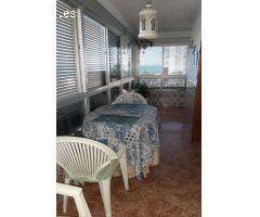 DOS DORMTIORIOS 1 baño y amplia terraza con vistas a la playa y el mar