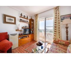 Bonito apartamento con vista despejada en Torrevieja